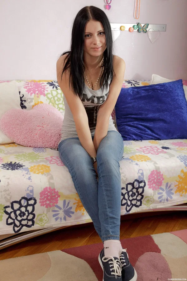 Brunette teen Carine leaks sperm from her pussy after riding a cock  - Pussy Licking, Jeans, Teen, Creampie, Hardcore, Close Up, Ass, Cowgirl, Pussy, PAWG  - Photo 1