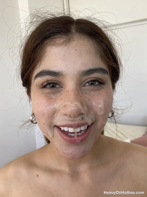Young amateur takes a cumshot on her freckled face during POV action  - Reality, Face, POV, Amateur, Latina, Facial, Cumshot, Ass, Teen, Undressing  - Photo 10
