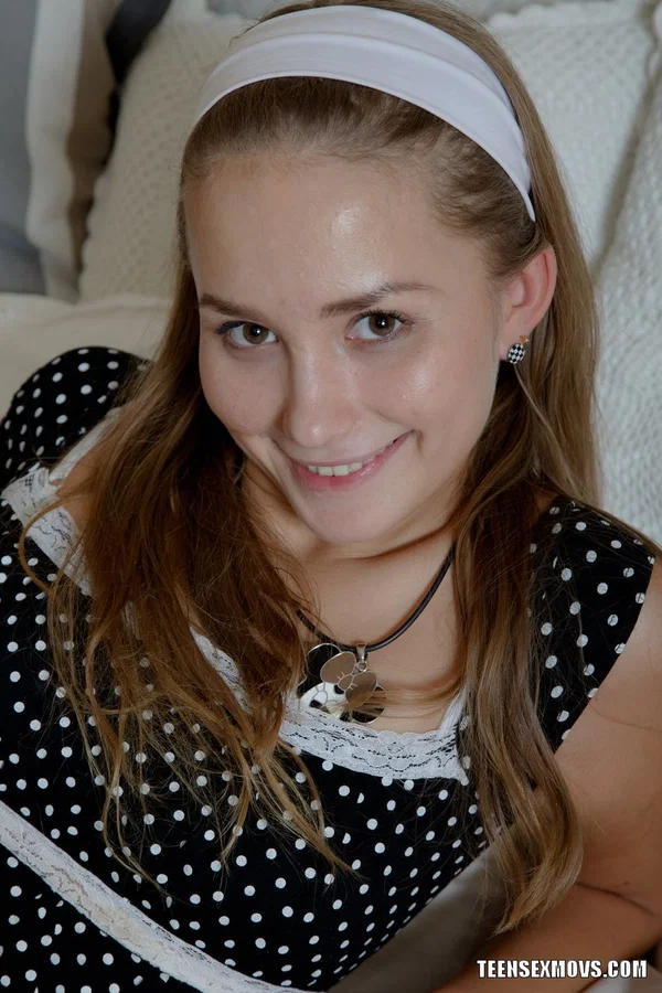 Sweet teen gets banged on bed by her boyfriend wearing white socks only  - Cute, Kissing, Hardcore, Ass Fucking, Doggy Style, Teen, Blowjob, Pussy, Clothed, European  - Photo 1