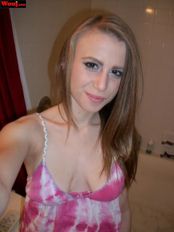 WouJ featuring Soleil Saunders Porn Photos  - Selfie, Amateur, Beautiful, Babe, Clothed, Shorts, Solo, PAWG, Ass, Non Nude  - Photo 4