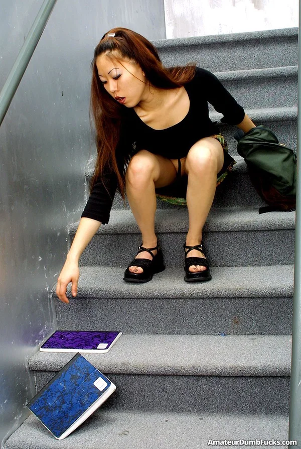 Asian amateur Ayako Tamura masturbates on the stairs after smoking a cigarette  - Amateur  - Photo 20