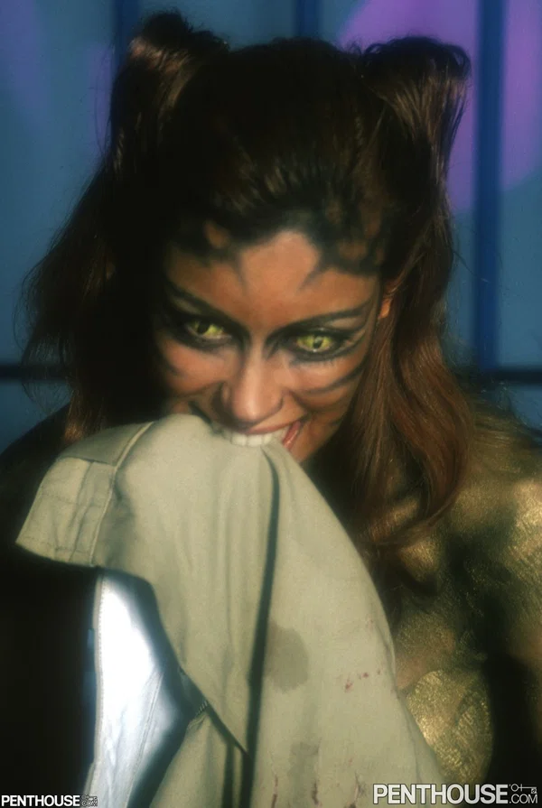 Wild kitty Monique Gabrielle shows her big tits and gets freaky with her man  - Fetish, Mature, Centerfold, MILF, Beautiful, Reality, Babe, Blonde, Ass, Model  - Photo 7