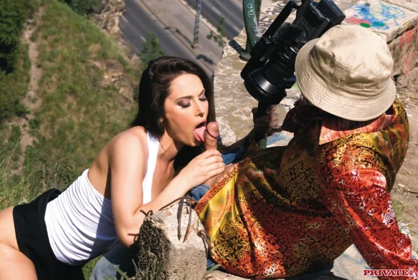 Old cameraman fucks slutty Regina Ice & gets an outdoor BJ from Linda Brown  - Nurse, MILF, Uniform, Hardcore, Stockings, Pornstar, Ass Fucking, Skinny, Big Tits, Natural Tits  - Photo 18