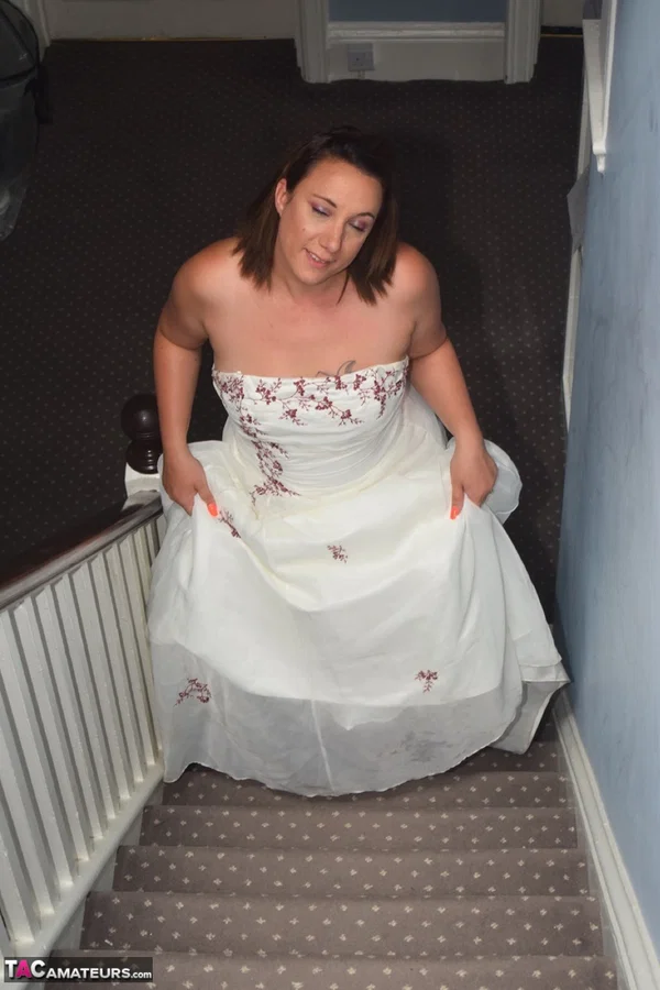 Amateur woman Sara Banks as her tits and pussy freed from a gown by two men  - Wedding, Reality, Curvy, Mature, Chubby, BBW, Thick, Threesome, Clothed, Upskirt  - Photo 9