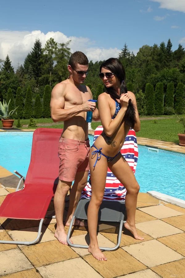 Amateur couple engage in outdoor sex acts while wearing sunglasses  - Babe, Bikini, Shaved, Amateur, Teen, Outdoor, Cute, Pussy, European, Blowjob  - Photo 2
