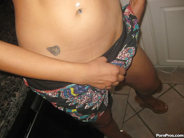 Pretty Latina ex-girlfriend Giselle Ibiza taking selfies of spread cunt  - Girlfriend, Latina, MILF, Selfie, Close Up, Babe, Panties, Tattoo, Nipples, Shaved  - Photo 3