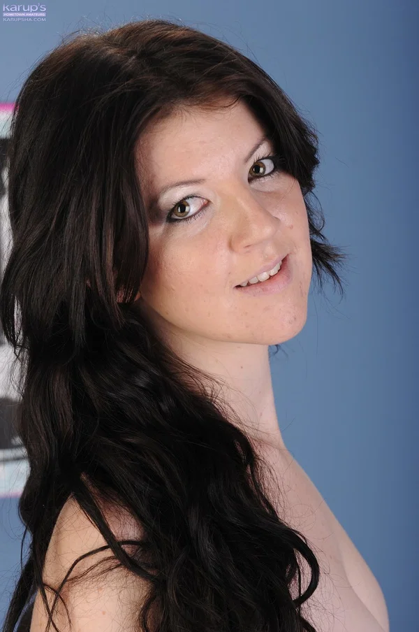 Brunette teen Sabrina Ray shows off her slender figure and spreads her muff  - Brunette, Amateur, Pussy, Teen, Spreading, Cute, Feet, Tiny Tits, Undressing, Face  - Photo 10