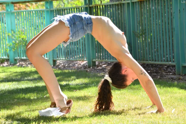 Adorable amateur with a hot ass Liz reveals her tiny tits in the back yard  - Shorts, Feet, Fetish, Amateur, Tiny Tits, Model, Outdoor, Cute, Sexy, Solo  - Photo 5