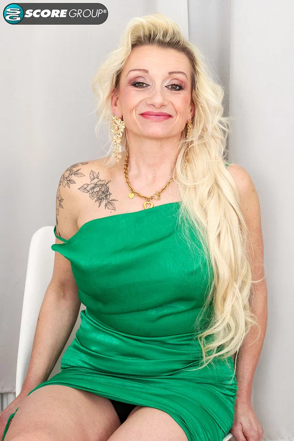 40 Something Mag starring Gabriella Gold Hot XXX  - Amateur, Mature, MILF, Perfect, Pussy, Swingers, Sexy, Blonde, Anal, Big Clit  - Photo 2