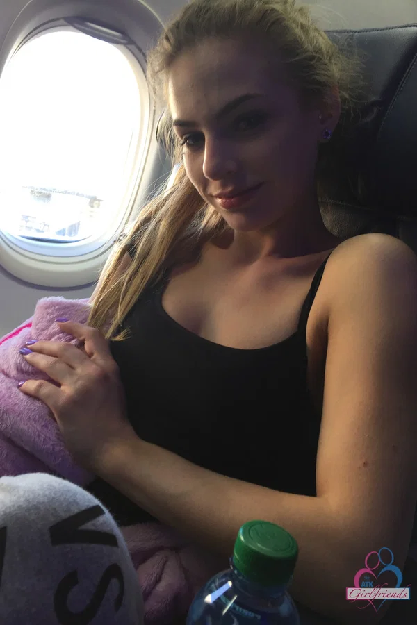Barely legal amateur Sydney Cole takes selfies during an international flight  - Girlfriend, Non Nude, Teen, Amateur, Dress, Sexy, Cute, Blonde, White, Legs  - Photo 6