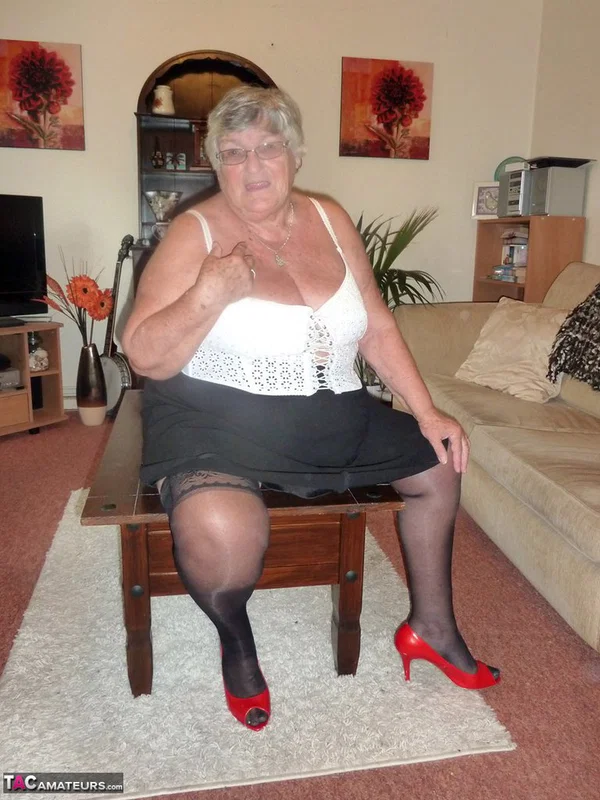 Obese oma Grandma Libby uncovers her large boobs in her underwear and hosiery  - Granny, BBW, Curvy, Chubby, Panties, Thick, Stockings, Skirt, Saggy Tits, Amateur  - Photo 3