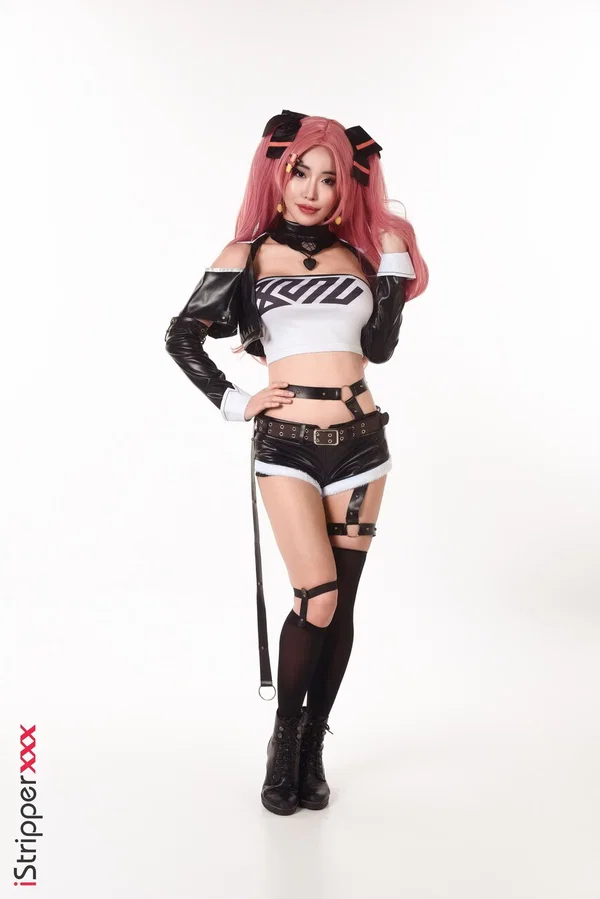 Asian girl Reina Ohara masturbates with a vibrator in hosiery  - Cosplay, Asian, Big Tits, Babe, Solo, Beautiful, Clothed, Leather, Shorts, Dildo  - Photo 1