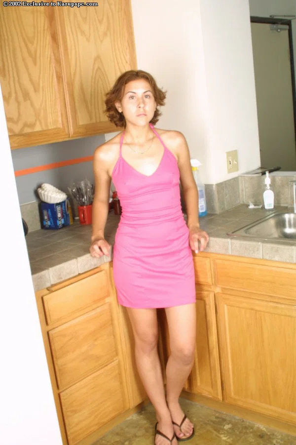 Amateur girl inserts a fork and fork handle into her vagina on a kitchen counter  - Upskirt, Short Hair, Masturbation, Close Up, Redhead, Beautiful, Ass, Amateur, Dildo, Pussy  - Photo 1