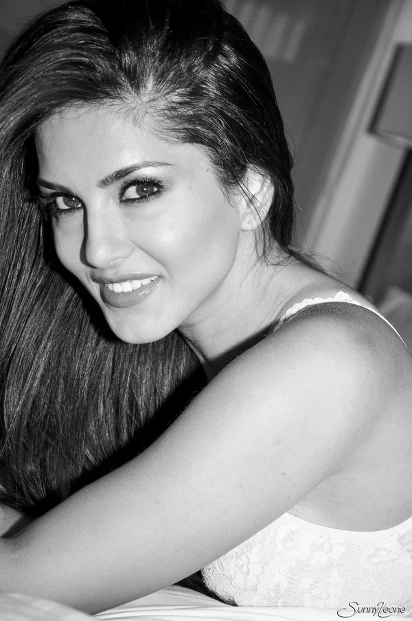 Gorgeous brunette Sunny Leone shows off her big boobs in a B&W scene  - Lingerie, Big Tits, Pussy, Pornstar, Close Up, Babe, Fake Tits, Panties, Spreading, Brunette  - Photo 5