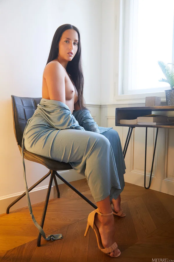 Met Art performed by Betzz Hot Gallery  - Model, Legs, Babe, Beautiful, Solo, Brunette, Spreading, Glamour, Tiny Tits, Cute  - Photo 5