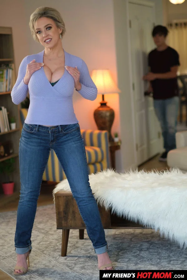 Big boobed MILF Dee Williams receives cunnilingus and gets screwed by a stud  - Cougar, Mature, MILF, Reality, Short Hair, Big Tits, Pussy, Blonde, Pornstar, Fake Tits  - Photo 10