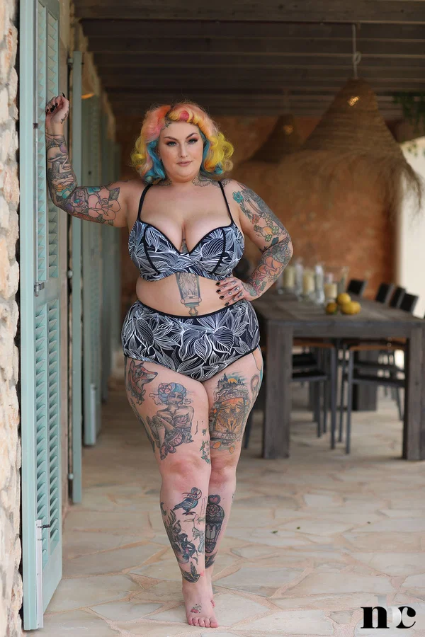 Chubby model Galda Lou strips her hot lingerie & shows her curvy inked body  - BBW, Tattoo, Chubby, Thick, Curvy, Perfect, Big Tits, Non Nude, Babe, Glasses  - Photo 3