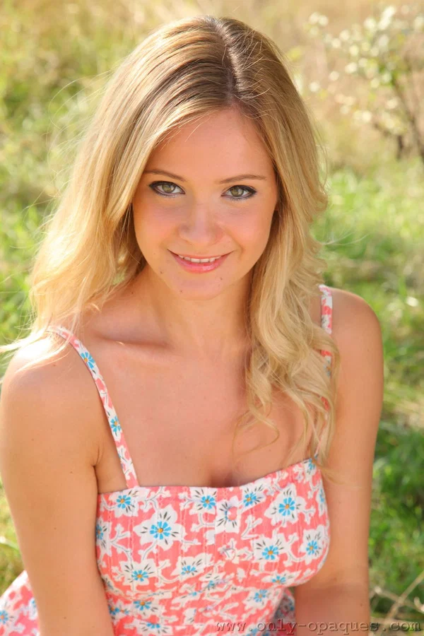 Skinny cutie Elle Richie strips to blue tights and showcases her small boobs  - Amateur, Upskirt, Perfect, Sexy, Dress, Spreading, Pantyhose, Outdoor, British, Babe  - Photo 3