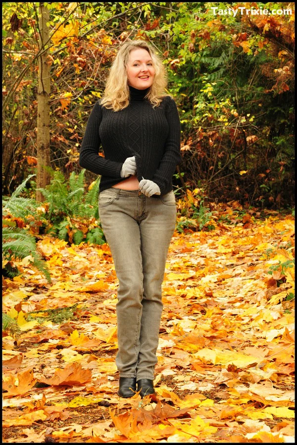 Mature woman Tasty Trixie exposes tits and panties amid fallen leaves  - Mature, Outdoor, Non Nude, MILF, Amateur, Panties, Blonde, Ass, Big Tits, Close Up  - Photo 5