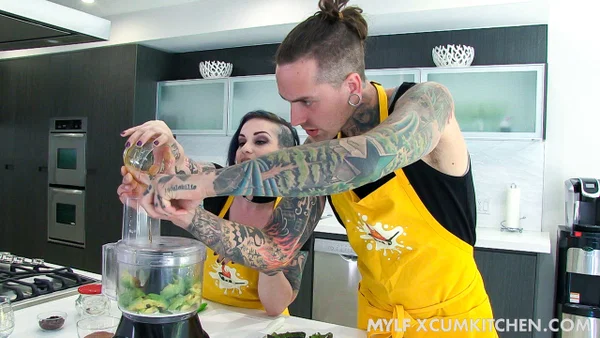 Curvaceous MILF Rizzo Ford enjoys wild hardcore sex with her chef  - MILF, Short Hair, Non Nude, Pornstar, Pussy, Spreading, White, Reality  - Photo 2