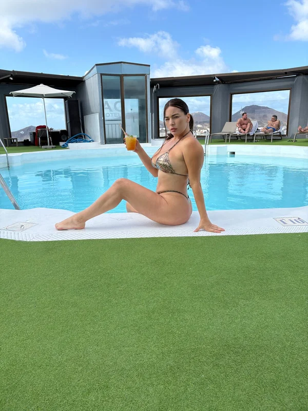 Hot brunette Yareli flaunts her big ass wearing a bikini by a pool  - Latina, Ass, Curvy, Amateur, Bikini, Big Tits, Thick, Chubby, Beautiful, Solo  - Photo 3