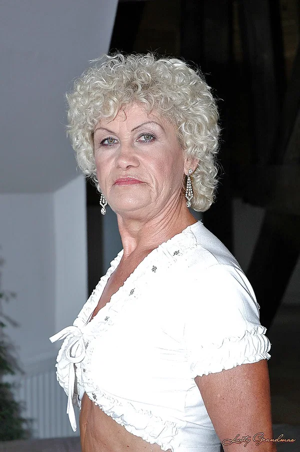 Filthy granny in stockings stripping and toying her hairy cunt  - Granny, Hairy, Stockings, Face, Ass, Spreading, Pussy, Masturbation, Dildo, Short Hair  - Photo 1