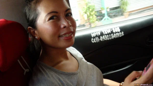 Brunette Filipina Mercy gives blowjob and gets banged doggy-style  - Asian, Amateur, Sexy, Blowjob, Outdoor, Spreading, Feet, Pretty, Non Nude, Pussy  - Photo 2
