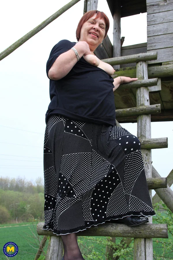 Redhead granny Sheila reveals her swollen vagina on an outdoor ladder  - Granny, Chubby, Upskirt, BBW, Pussy, Curvy, Thick, Amateur, Panties, Short Hair  - Photo 3