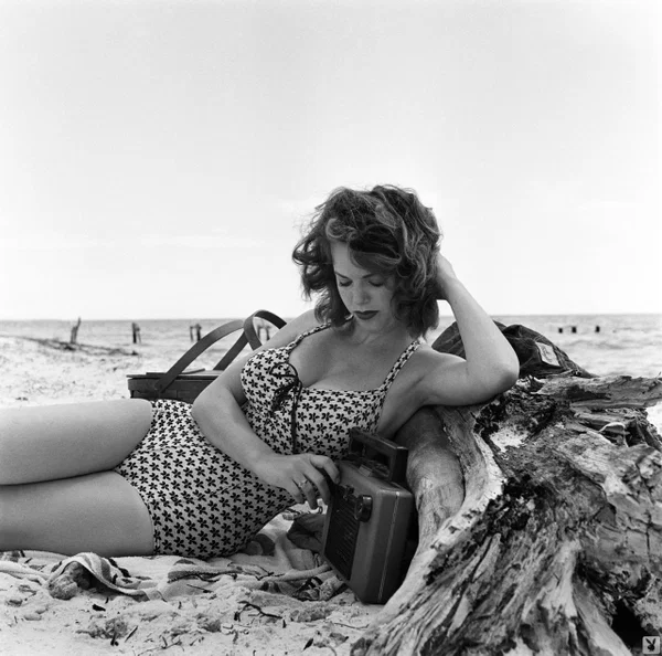 Black and white photoshooting with sexy playboy playmate Myrna Weber  - Granny, Centerfold, Brunette, Babe, Outdoor, Solo, Short Hair, Beautiful, Glamour, Model  - Photo 10