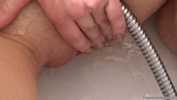 Hot teen with nice boobs Valentina masturbates in a tub before sucking a dick  - Ass, Handjob, Amateur, POV, Bath, Piercing, Wet, Shower, Blowjob, Big Tits  - Photo 4