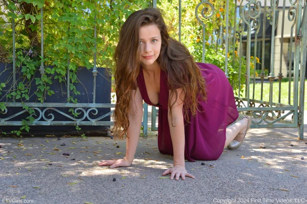Pretty babe Avri flashes her ass and twat outdoors before fisting herself  - Upskirt, Spreading, Public, Amateur, Dress, Fetish, High Heels, Shaved, Pussy, Fisting  - Photo 5