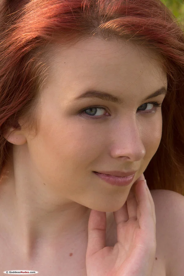 Beautiful redhead flaunts her naked body in a field of daisies  - Redhead, Face, Glamour, Outdoor, Pussy, Big Tits, Spreading, Close Up, Ass, Shaved  - Photo 17