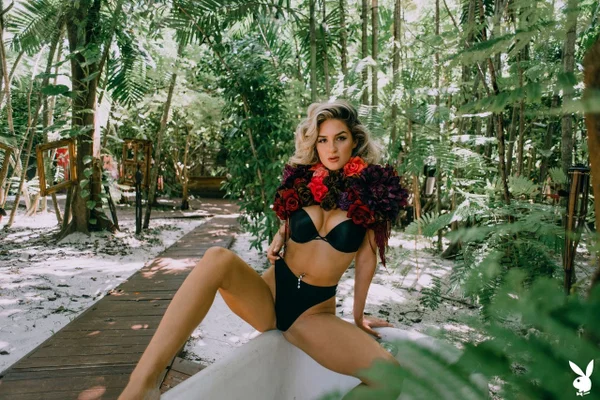 Sexy centerfold Kayci Darko flaunts her nice titties and firm ass in the woods  - Centerfold, Perfect, Teen, Lingerie, Cute, Amateur, PAWG, Sexy, Blonde, Outdoor  - Photo 6