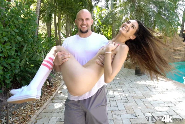 Skinny Latina Natalia Nix gives a wonderful blowjob before a POV pounding  - Creampie, Big Cock, Cumshot, Teen, Latina, Petite, Pussy, Spreading, Outdoor, Brunette  - Photo 6