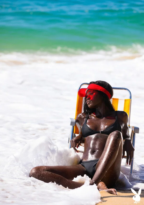 Glamorous French babe Naomi Nash exposes her sexy ebony curves on the beach  - Ebony, Beach, African, Wet, Ass, Perfect, Close Up, Natural Tits, Outdoor, Panties  - Photo 12