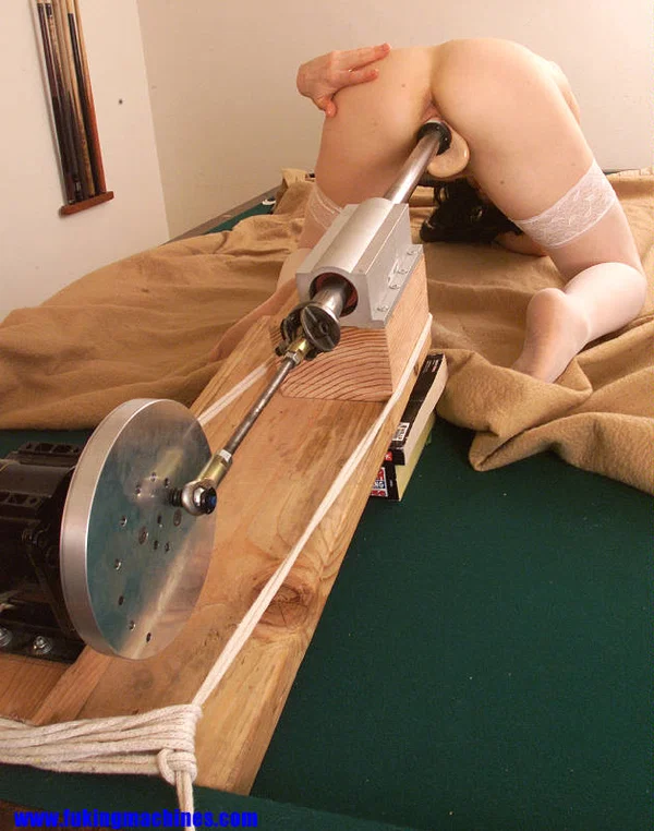 Fucking Machines performed by Lulu Hot Porn  - Pussy, Bondage, BDSM, Spreading, Squirting  - Photo 6