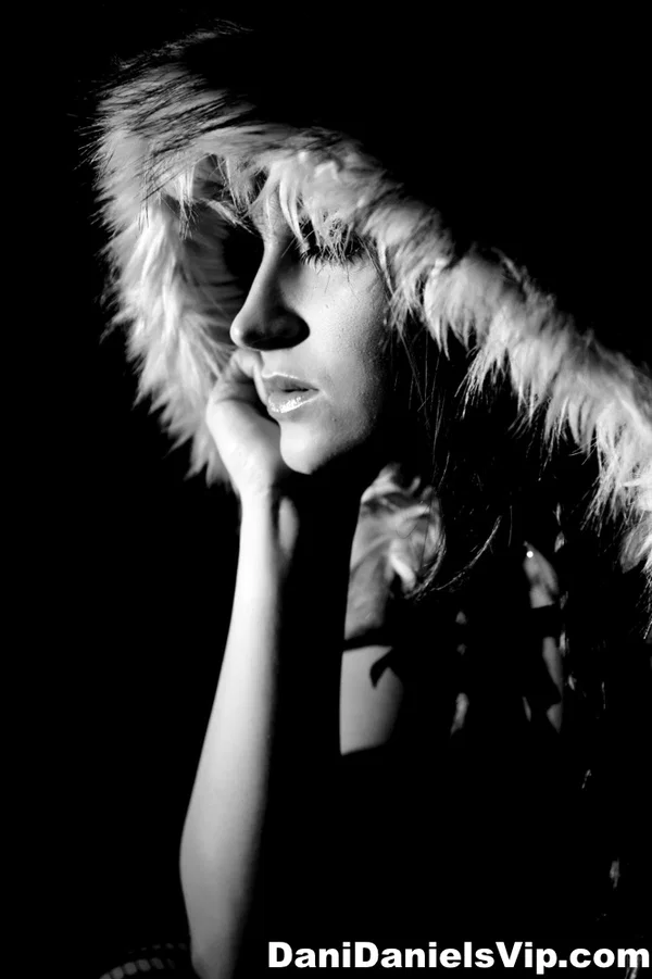Erotic MILF pornstar Dani Daniels flaunts cleavage in sexy Xmas costume  - Christmas, Non Nude, Clothed, Pornstar, Babe, Legs, Beautiful, Solo  - Photo 4