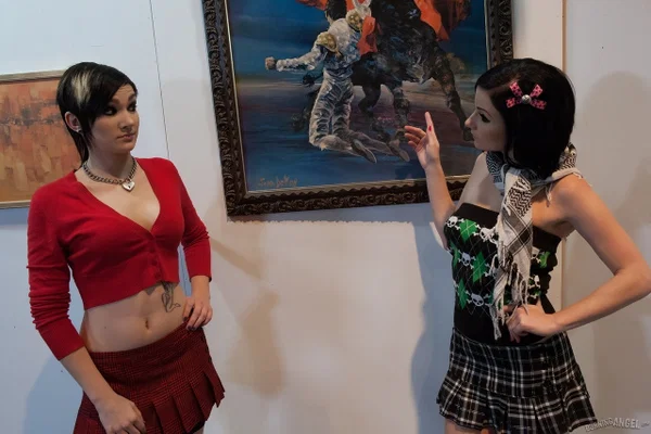 Hot threesome action with slutty punk chicks Veruca James and Nikki Hearts  - Fetish, Short Hair, Brunette, Blowjob, Spreading, Non Nude, Pussy  - Photo 3
