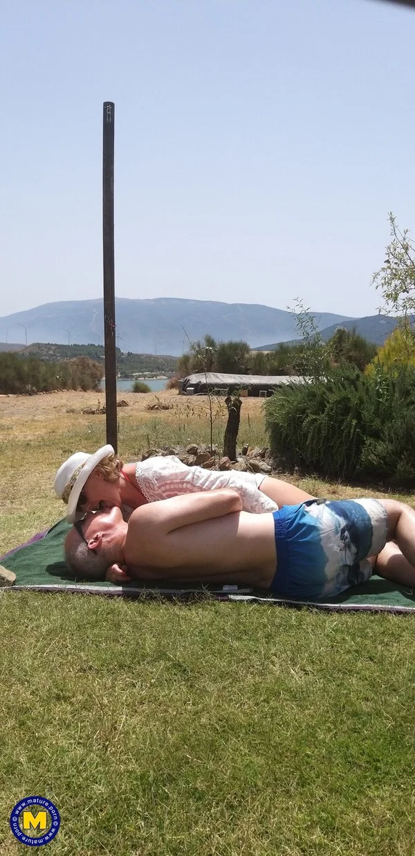 Chubby granny Camilla Creampie has hardcore anal sex with her hubby outdoors  - Mature, Amateur, Chubby, Curvy, BBW, Outdoor, Thick, Reality, Blowjob, Hardcore  - Photo 4
