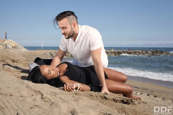 Ebony slut NoeMilk gives her hung white lover a hot blowjob on the beach  - Ebony, African, Black, Latina, Teen, Sexy, European, Outdoor, Cute, Handjob  - Photo 2
