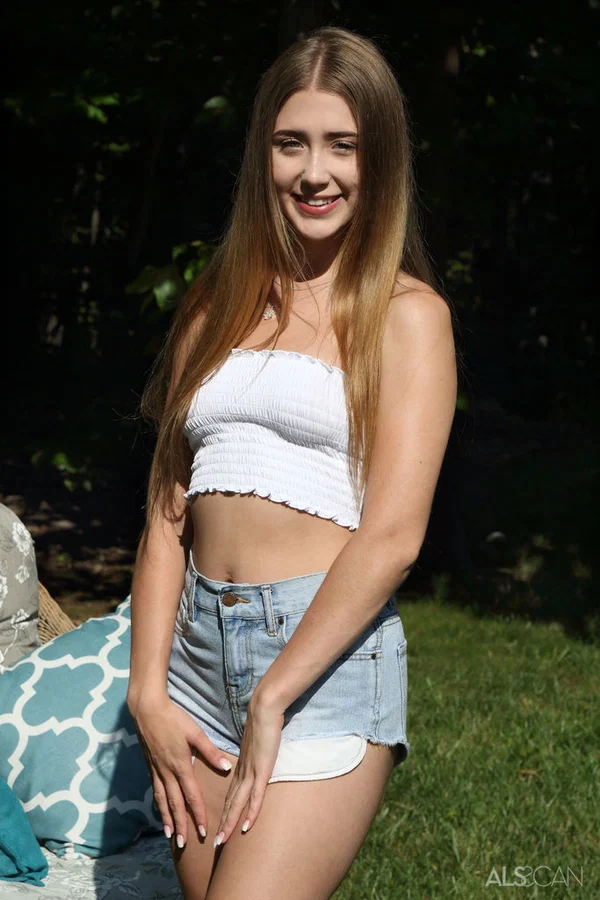 Amateur girl Audrey Hempburne dildos her shaved teen pussy on a backyard chair  - Teen, Pussy, Shaved, Spreading, Ass, Shorts, Outdoor, Asshole, Amateur, Legs  - Photo 2