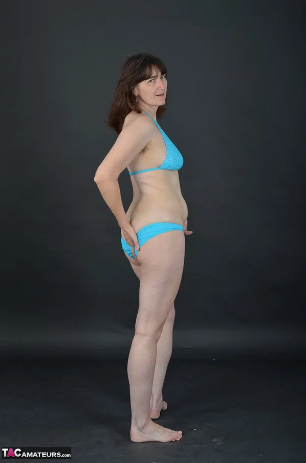 Amateur model Hot MILF reveals her hairy underarms while taking off a bikini  - Mature, Amateur, European, Brunette, Bikini, Big Tits, Nipples, Ass, Panties, Tiny Tits  - Photo 10