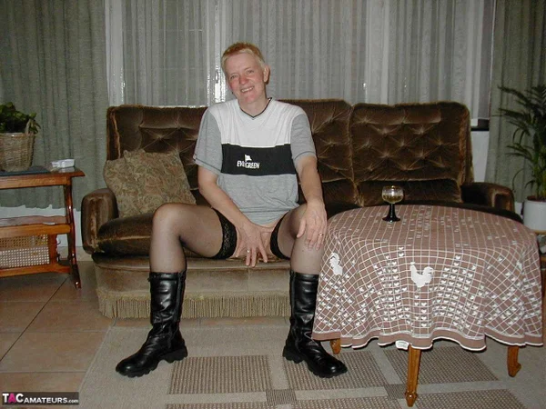 Mature blonde Tiffany Pearl gets naked on a sofa in stockings and black boots  - Mature, Saggy Tits, Chubby, Short Hair, Amateur, Curvy, Boots, BBW, Leather, Thick  - Photo 3