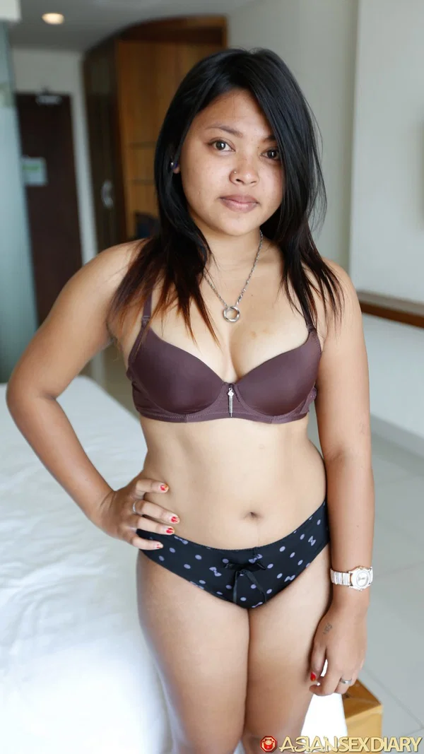 Cute Asian amateur Pann expsoes her firm tits and takes a knob in POV  - Indian, Thai, Hairy, Asian, Family, Amateur, Teen, Skinny, Tall, Cute  - Photo 10
