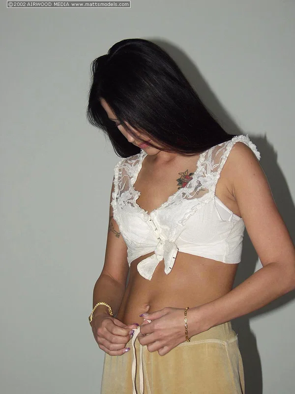 Dark haired amateur Isabella takes a smoke break while modeling in the nude  - Tall, Face, Smoking, Babe, Latina, Amateur, Brunette, Spreading, Pussy, Office  - Photo 16