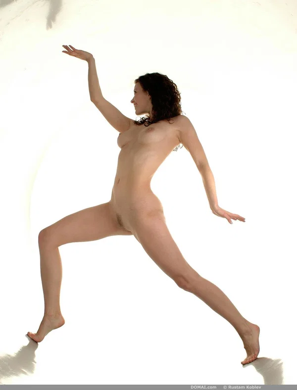 Flexible redhead with wavy hair modeling totally naked in high heels  - Curly, Redhead, Big Tits, PAWG, Ass, Solo, Legs, Model, Babe, Glamour  - Photo 6