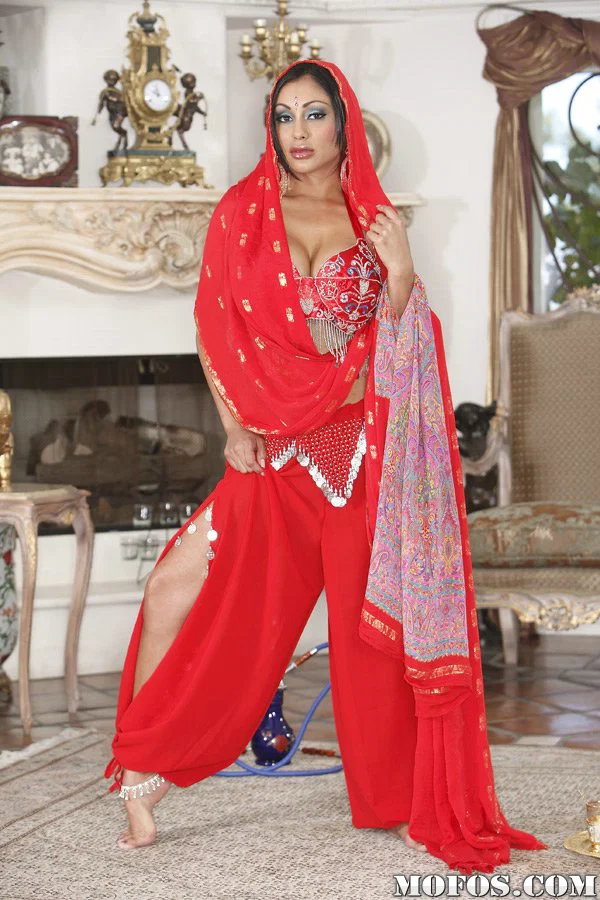 Voluptuous Indian MILF Priya Anjeli Rai gets rid of her ethnical outfit  - MILF, Big Tits, Feet, Lingerie, Ass, Legs, PAWG, Spreading, Pussy, Glasses  - Photo 1