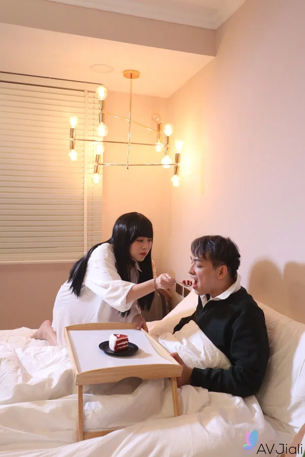 Japanese girl Jiu Jiu gets banged on a bed in sensual lingerie  - Japanese, Chinese, Asian, Hardcore, Doggy Style, Reality, Ass Fucking, Cumshot, Blowjob, Clothed  - Photo 1