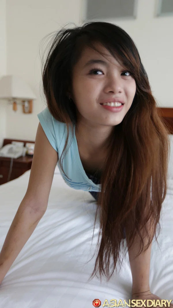Asian amateur Lan B reveals her skinny body and spreads her legs for a dick  - Thai, Asian, Hairy, Teen, Panties, Amateur, Petite, Jeans, Ass Fucking, Perfect  - Photo 5