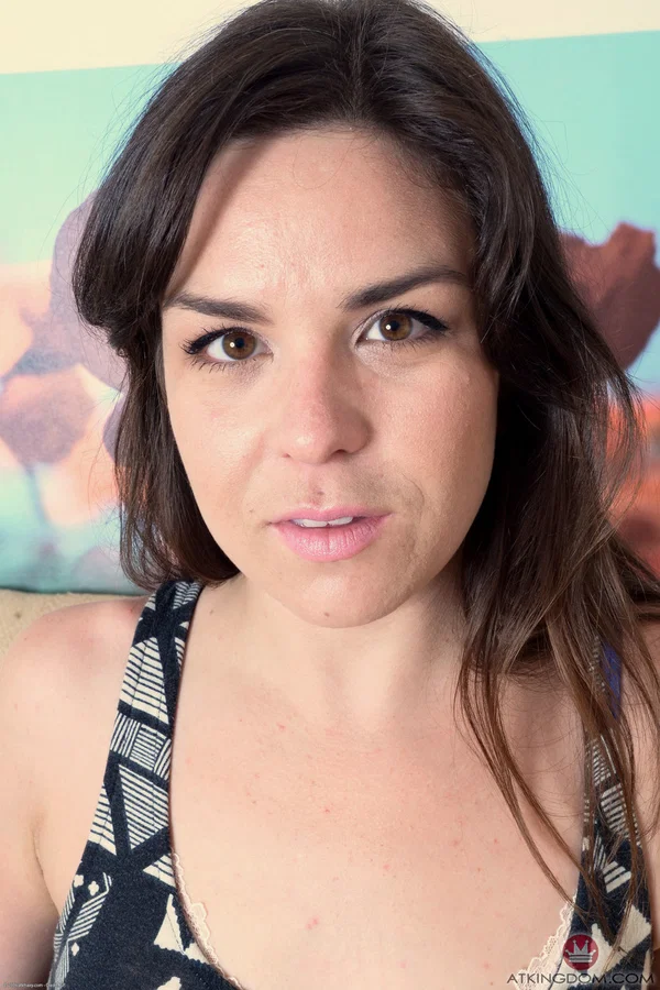 Brunette sweetie Juliette March displays her hairy twat and poses naked  - Hairy, Pussy, Brunette, Amateur, Solo, Cute, Teen, PAWG, Babe, Beautiful  - Photo 1
